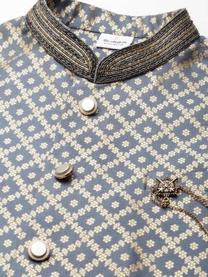 Grey chanderi silk jacket with cream kurta 3