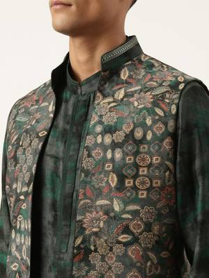 Green printed jacket kurta set 4