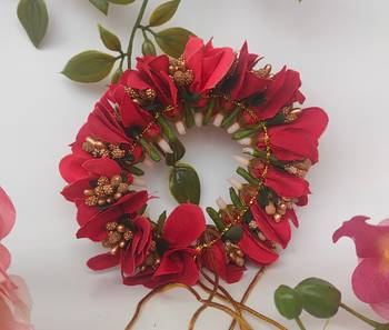 Red orchids gajra 3