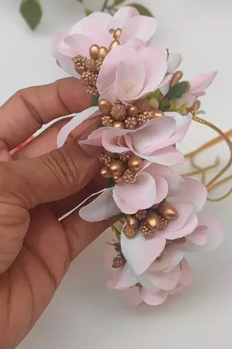 Cream color orchids gajra
