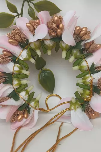 Cream color orchids gajra