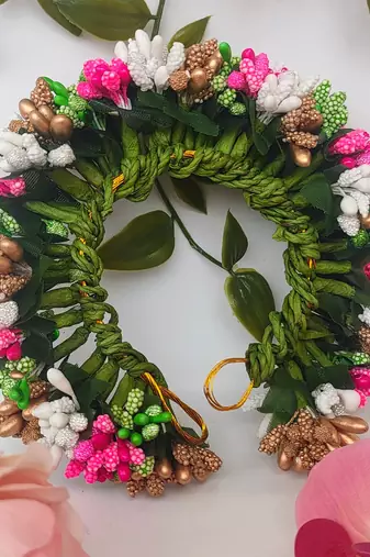 Multicolor bridal hair gajra