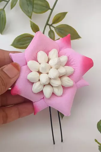 Babypink petals flower brooch