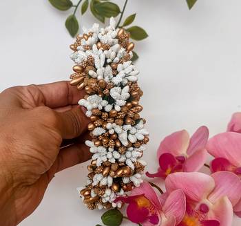 White gold bridal hair gajra 1