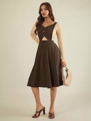 Women brown pinafore flared dress 2