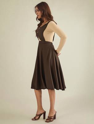 Women brown pinafore flared dress 3