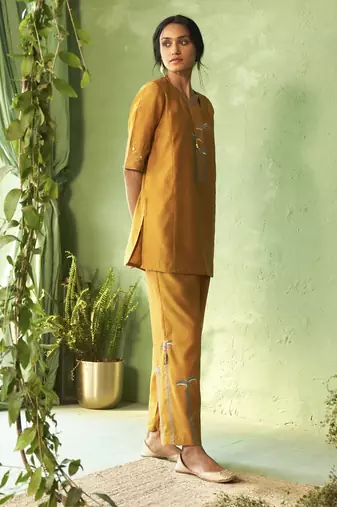 mustard plain chanderi kurta & Pant