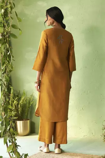 mustard plain chanderi kurta Set