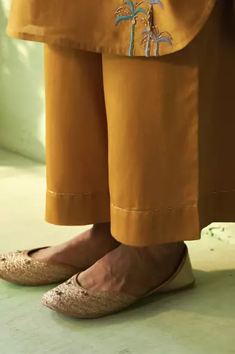 mustard plain chanderi kurta Set
