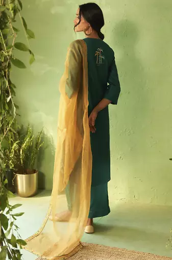 Green Embroidered Chanderi Kurta Set