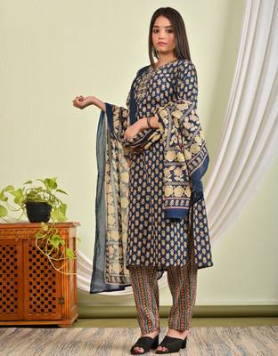 Cotton kurti with pant and matching dupatta sets 3