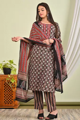 Cotton kurti with pant and matching dupatta sets