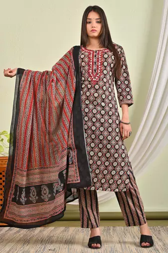 Cotton kurti with pant and matching dupatta sets