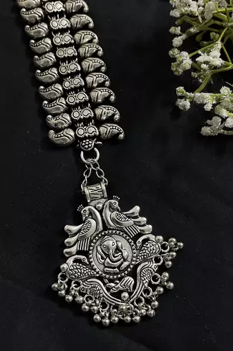 Silver Plated Designer Mangtika