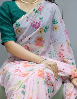 Off-white floral printed weightless saree with unstitched blouse 2