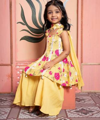 Yellow printed linen Kurta set 4