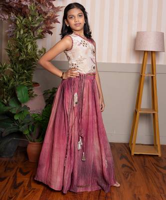Pink embroidered tissue co ord set 3