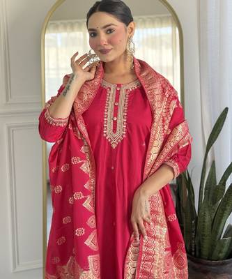 Pink embroidery chanderi silk straight kurta pant set with jacquard dupatta 4