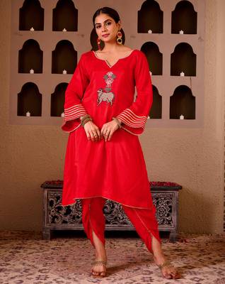 Pichwai art red silk hand embroidered suit set 1