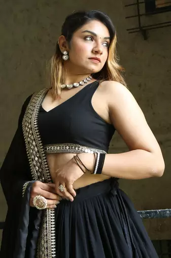 Pretty Black Heavy Lace Work Georgette Reception Wear Lehenga Choli