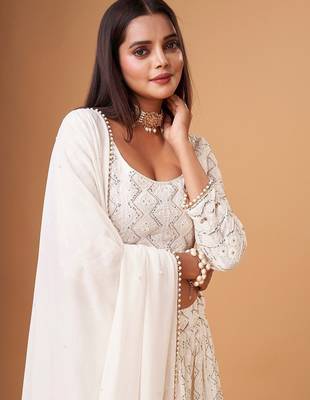 Fascinating White Thread Work Georgette Bridesmaid Lehenga Choli 4