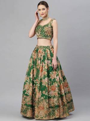 Green & Peach-Coloured Embellished Sequinned Indian Wedding Mehendi Lehenga choli 4