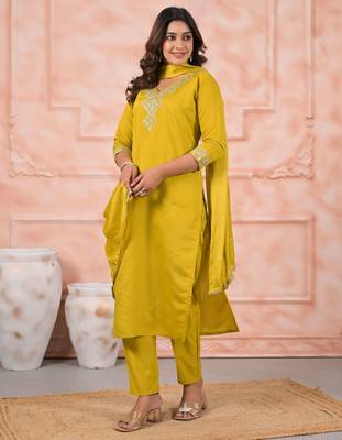 Mustard color chanderi fabric embroidery work ceremonial kurta set with dupatta 4