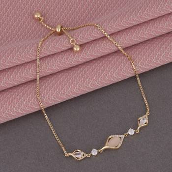 Stylish unique design gold plated free size charm bracelet for women 1