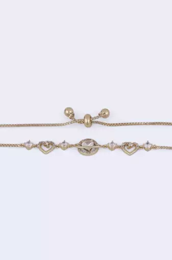 Lavish heart shape gold plated free size charm bracelet for women
