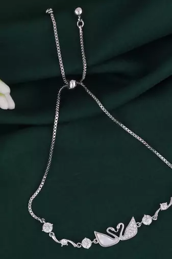 Lovely swan design silver plated free size charm bracelet for women