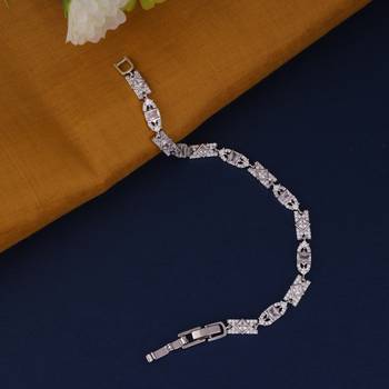 Luxurious square shape silver plated free size charm bracelet for women 1