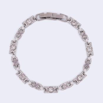 Luxurious square shape silver plated free size charm bracelet for women 3