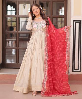 Off white color cosmos jacquard embroidered partywear gown with dupatta 5