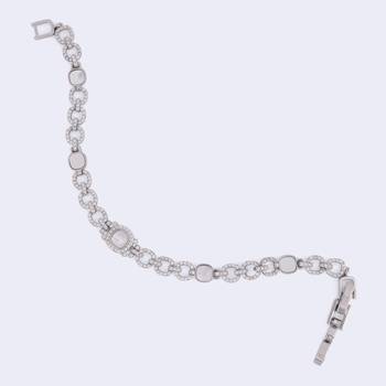 Exotic round shape silver plated free size charm bracelet for women 4