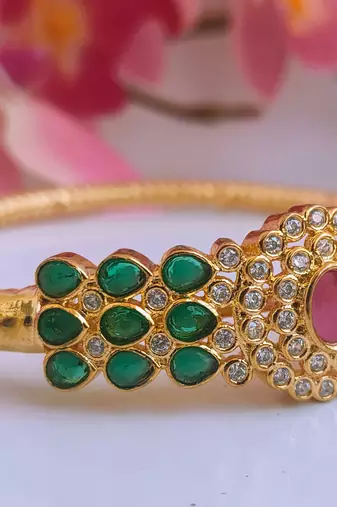 Multicolor kada of size 2.6