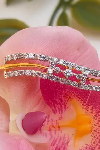Cute ad bracelet