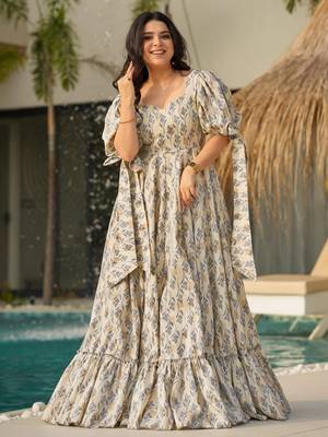 Grey color beautiful partywear attire for trendy looks 1