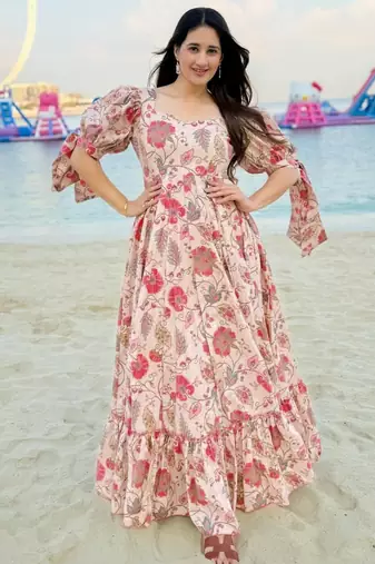 Pink color beautiful partywear attire for trendy looks
