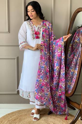 Off white color chanderi fabric ceremonial wear embroidery work with printed kurta set