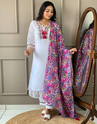 Off white color chanderi ceremonial wear embroidery with printed kurta set 3