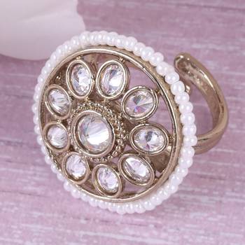 Smooth round shape and pearl gold plated adjustable finger ring for women 1