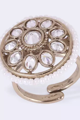 Smooth round shape and pearl gold plated adjustable finger ring for women