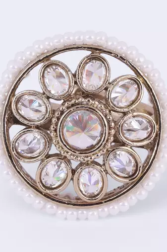 Smooth round shape and pearl gold plated adjustable finger ring for women