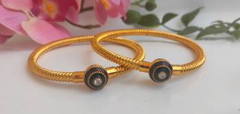 Metallic bangles of size 2.6 3