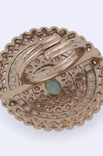Glimmery round shape gold plated adjustable finger ring for women