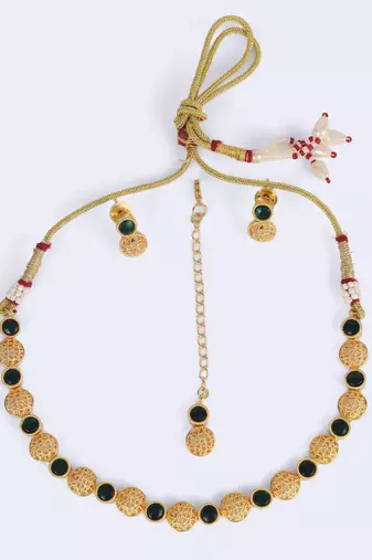 Traditional round shape filigree work gold plated choker necklace set for women