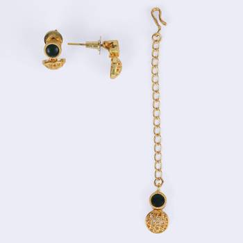 Traditional round shape filigree work gold plated choker necklace set for women 5