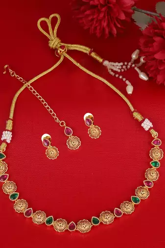 Traditional round and oval shape gold plated choker necklace set for women