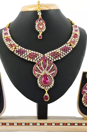 Multicolor designer function wear ad necklace set