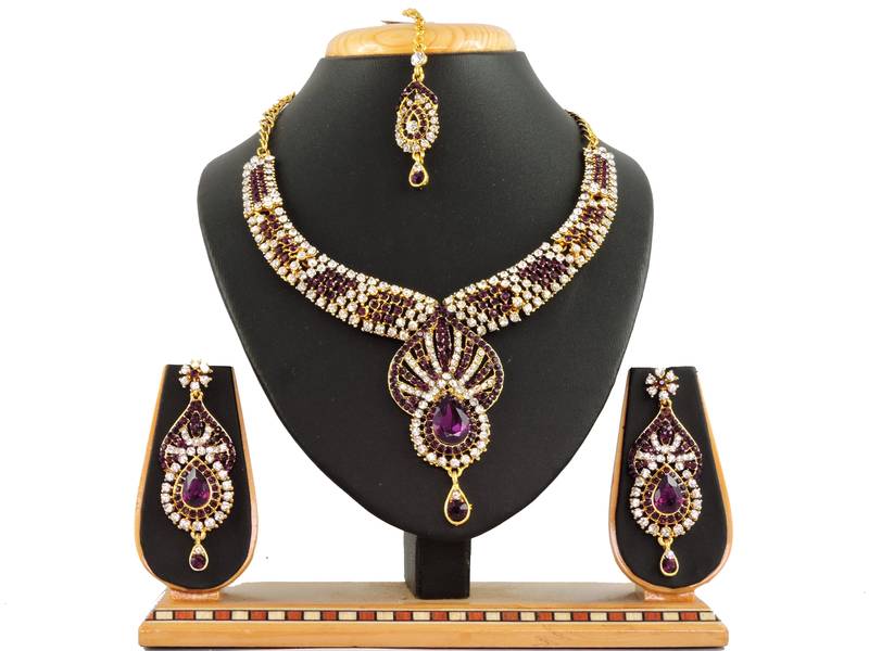 Purple designer function wear ad necklace set